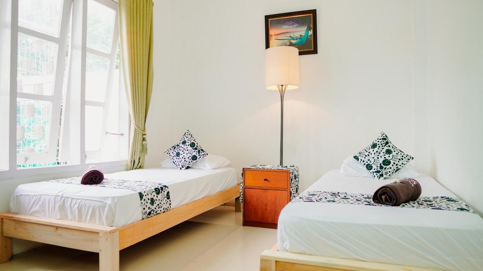 Dormitory Tourism Sritanjung Banyuwangi With Ijen Tour By Gajahsora Management Exterior foto